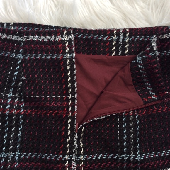 NWOT WHBM Plaid Boot Skirt - Picture 8 of 11